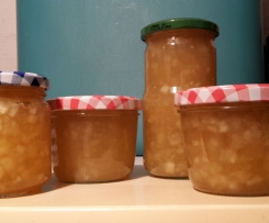 Apfel-Birne-Fruchtgenuss mit Sternanis und Amaretto(Marmelade)