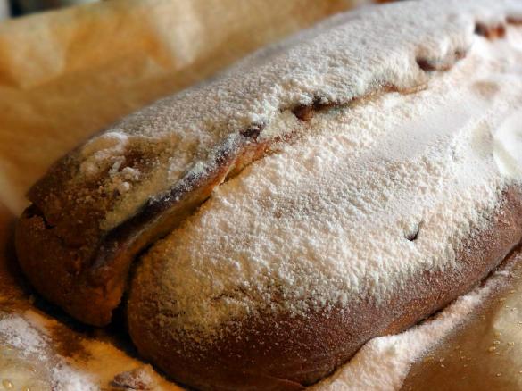 Weihnachts-Quark-Nuss-Stollen / Christstollen ohne Zitro-/Orangenat