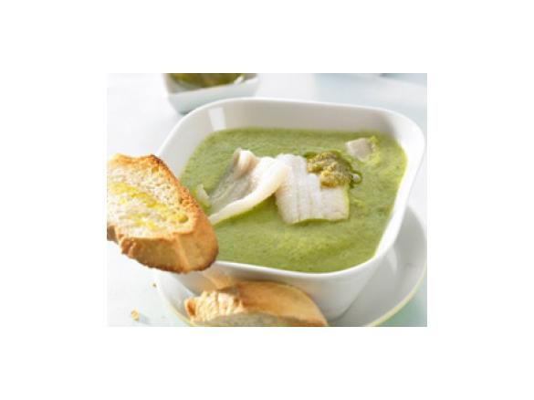 Zucchinicreme mit Seezungenfilets