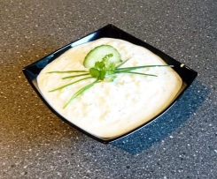 leichtes Tzaziki /Kräuterquark /Kartoffelcreme