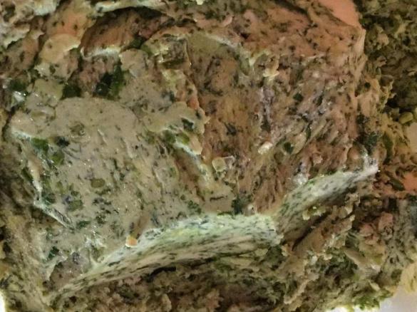 Knoblauch-Kräuterbutter