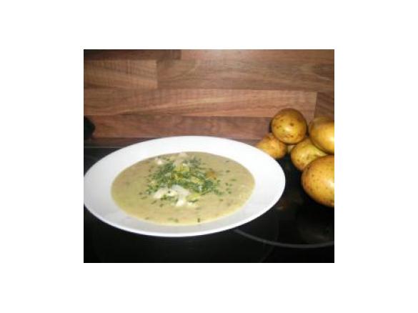 Kartoffel-Lauch-Cremesuppe mit Käse