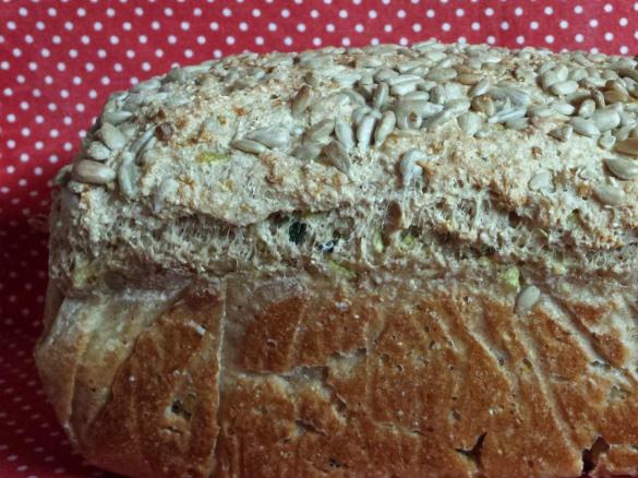 Brot mit Zucchini
