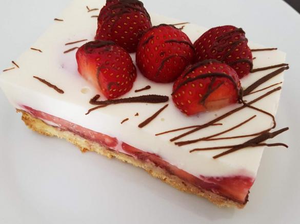 Erdbeerschnitte a la Karsten