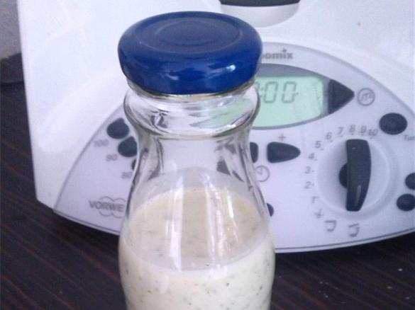 Joghurt- Salatsoße