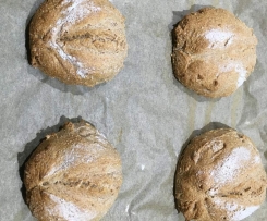 100% Vollkorn-Brötchen aus Dinkel
