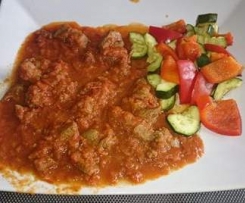 Lammgulasch mit Paprika Türkisch  & Low Carb 