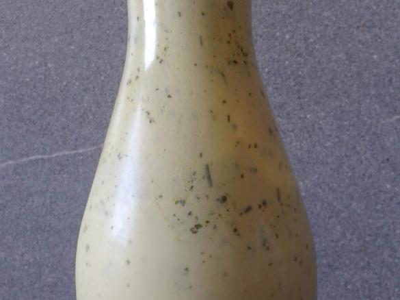 leichtes Salatdressing auf Vorrat