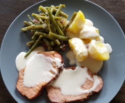 Minutensteaks mit Bohnen, Kartoffeln und Frischkäsesauce