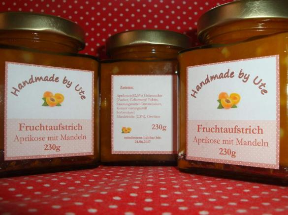 Fruchtaufstrich Aprikose mit Mandeln