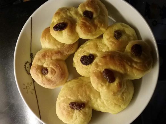 Lussekatter schwedisches Hefegebäck
