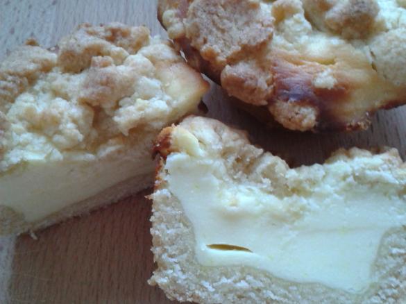 Käsekuchenmuffins mit Streuseln