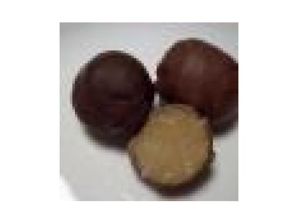 Pralinen mit Marzipan-Kirschwasserfüllung