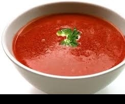 Tomatensuppe mit Pfirsichen