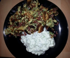 Schnittlauchschmarrn mit Gurkenquark
