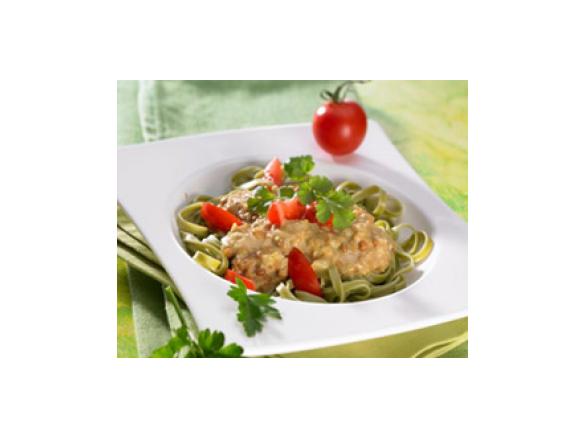 Grüne Nudeln mit Linsen-Curry