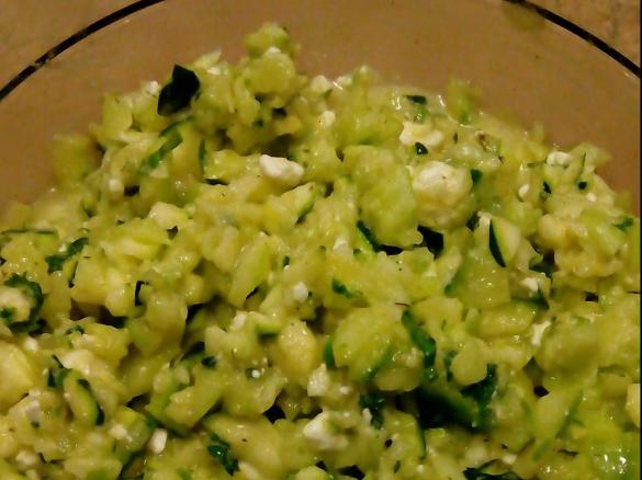 Gurken-Zucchini-Salat
