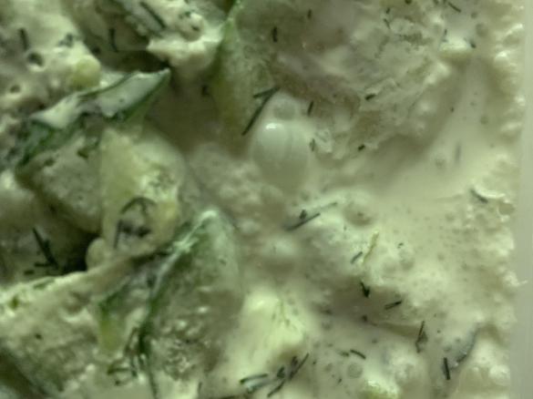 Gurkensalat mit Dill