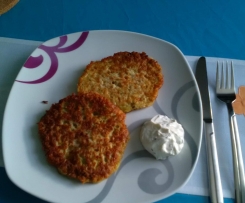 Zucchinipuffer mit Schinken 