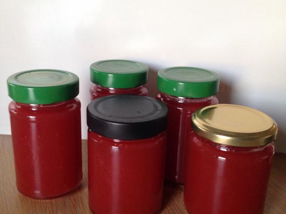 Birne-Erdbeer-Konfitüre