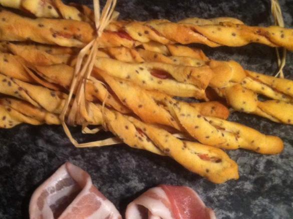 BACON-GRISSINI MIT CHIASAMEN