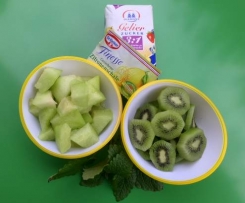 Melonen-Kiwi-Marmelade mit frischer Zitronenmelisse