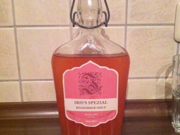 Rhabarbersirup