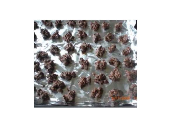 Cranberry-Mandel-Häufchen