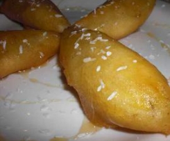 Bananen im Teig gebacken