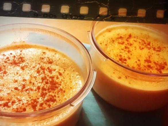 Variation von Cheese Dip für Nachos - wie im Kino 