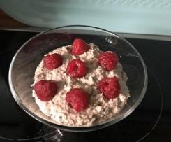 Kokos-Schoko Creme mit Beeren