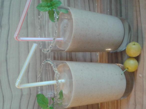 Mirabellen-Bananen Milchshake (MiBa-Shake:)