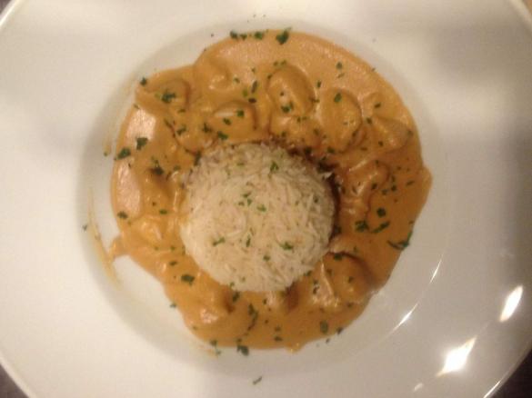 Hähnchen in Erdnusssoße