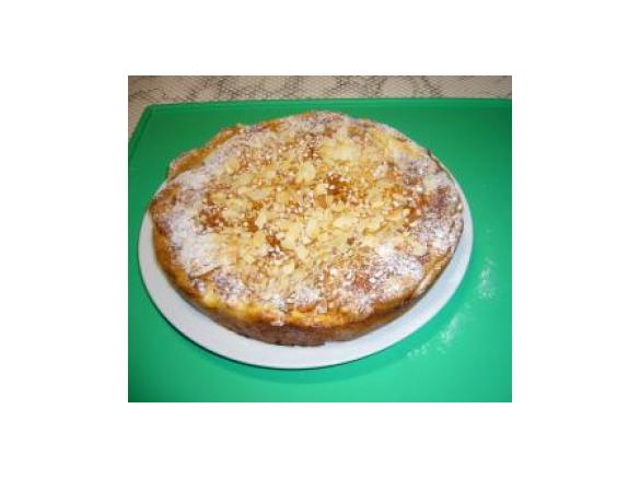 Kleiner feiner Apfelkuchen mit Croissant Frischteig