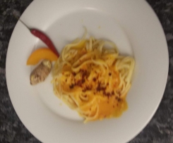 Spagetti mit Pfirsich-Ingwer-Soße