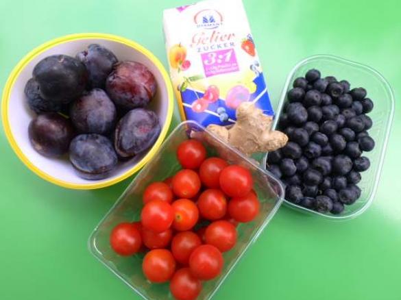 Pflaumen-Tomaten-Marmelade mit frischem Ingwer