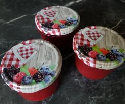 Marmelade mit gefrorenen Erdbeeren