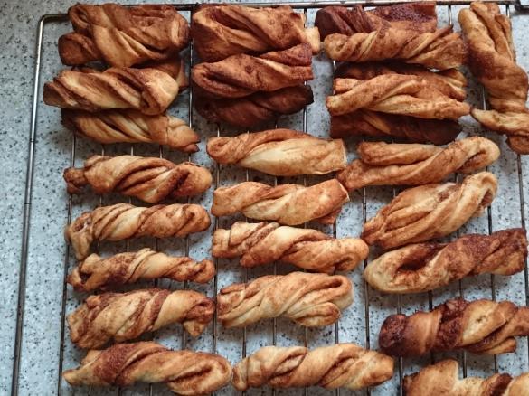 Norwegische Kanelknuter (Zimtstangen / -schnecken)