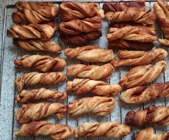 Norwegische Kanelknuter (Zimtstangen / -schnecken)