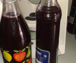 Traubenlikör (Weintraubenlikör aus roten Trauben)