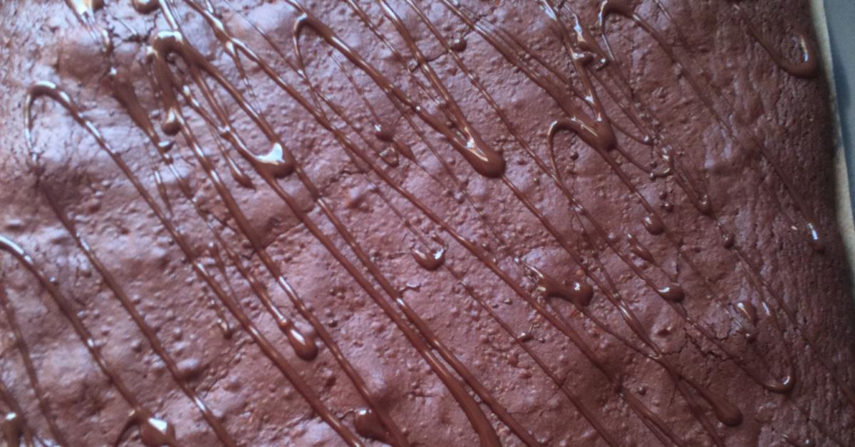 Variation von Schokobrownies vom Blech ohne Butter von Bine1979. Ein ... Variation von Schokobrownies vom Blech ohne Butter von Bine1979. Ein ...