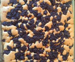 Thüringer Maulwurfkuchen mit Kirschen