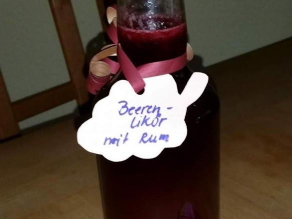 Beerenlikör