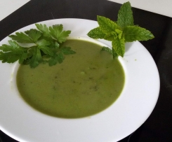 Erbsen-Minz-Suppe (lecker, leicht und fettarm)
