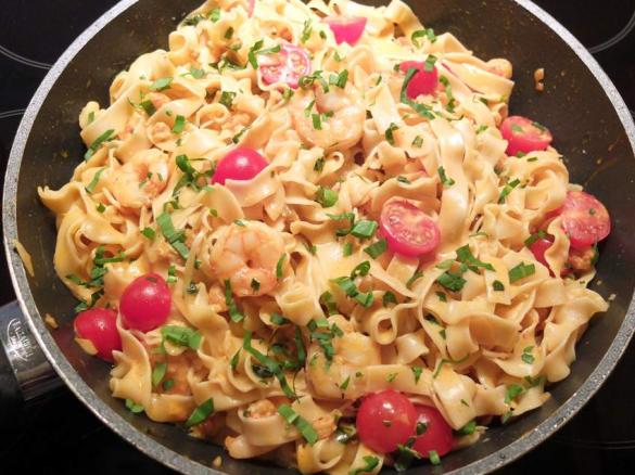 Tagliatelle mit Garnelen in Flußkrebssoße 