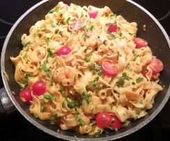 Tagliatelle mit Garnelen in Flußkrebssoße 