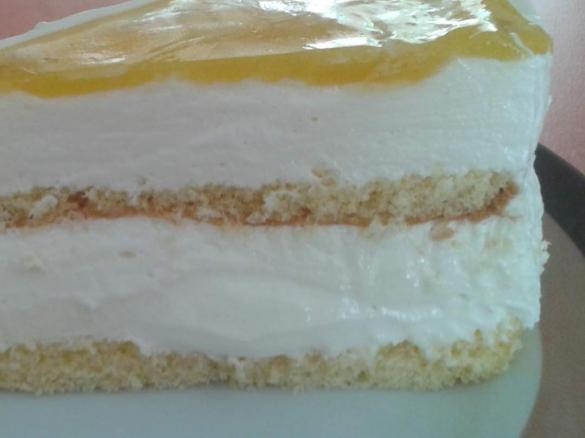 Maracuja-Frischkäsesahne-Torte