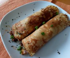 Hackgefüllte Pfannkuchen