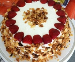 Erdbeersahnetorte