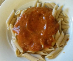 Tomaten-Dattel Sauce